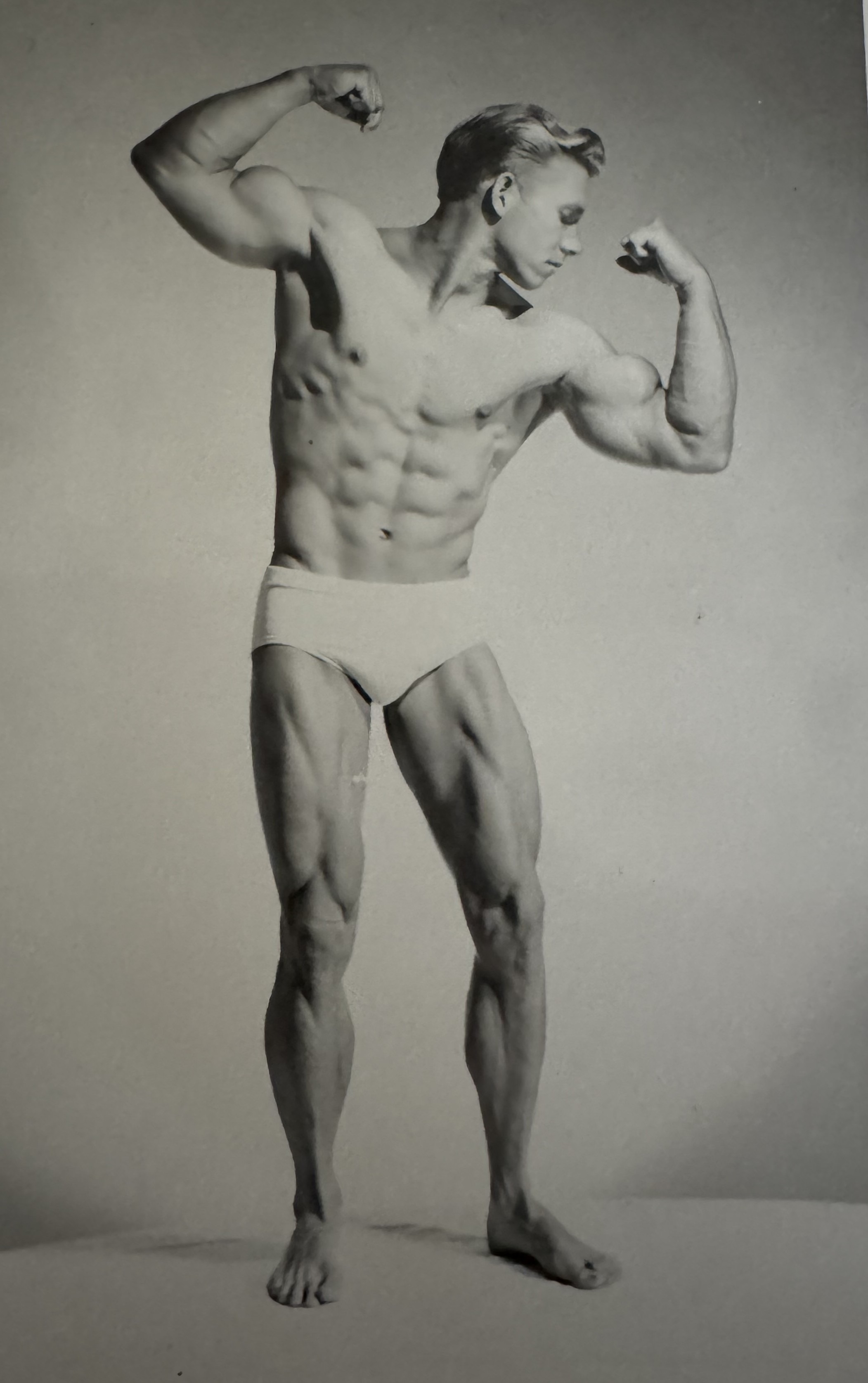 Gail Crick - studio double bicep pose